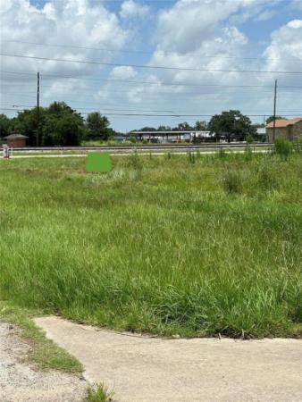 14,000 Sq. Ft. / 3411 Hwy. 90